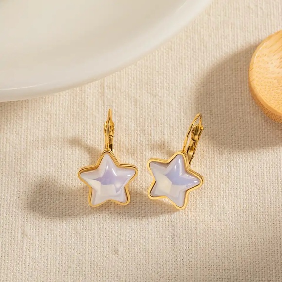 ◾️18k Gold Plated Mermaid Star Earrings - Picture 6 of 6